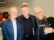 Kapitän H. Meggers (dockte die Queen Mary 2 ein und aus) und K. Schulzke Promi-Maler